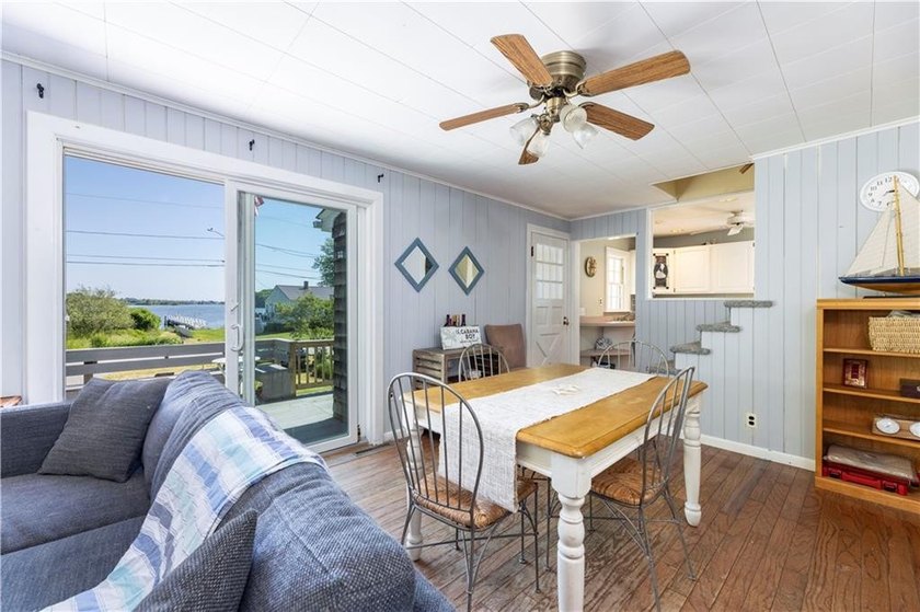 Nestled on desirable Harbour Island, this charming shingle-style - photo 13