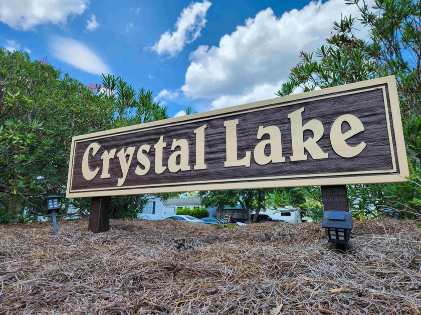 Charming 2BR/1BA Manufactured Home in Crystal Lake - Move-In - photo 34