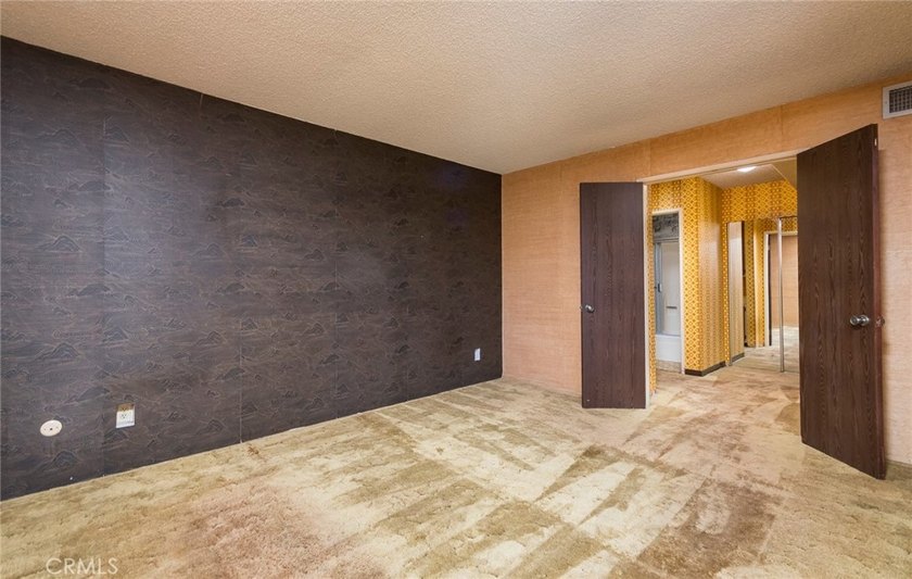 Headline: Rare Top-Floor Opportunity at Patio de Oro - First - photo 12