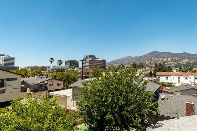 Headline: Rare Top-Floor Opportunity at Patio de Oro - First - photo 20