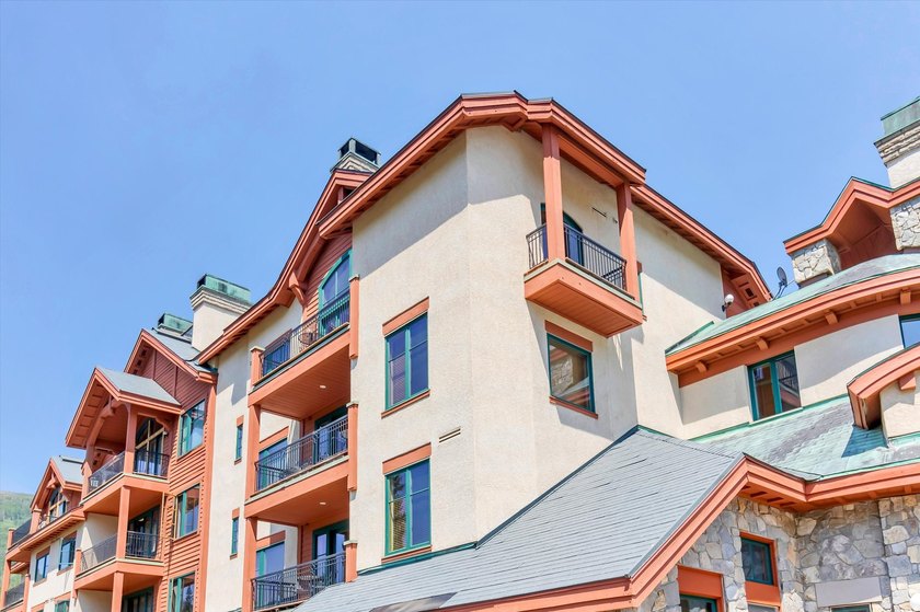 Don't miss out on one of the premiere condominium units in the - photo 3