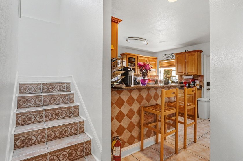 Spacious 6-bedroom single-family home with NO HOA offering - photo 9