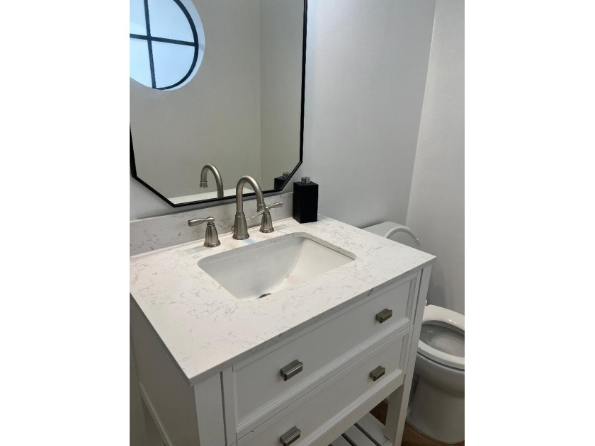 EVERYTHING IS UPDATED!...Classy Community!... Classy unit! - photo 12
