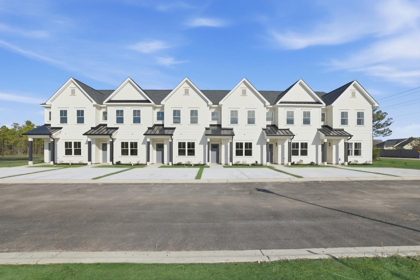 Get ready to move into your brand new and beautifully crafted - photo 41
