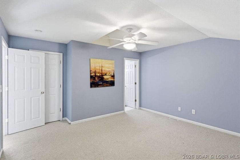 REDUCED! WOW, just WOW! 4 bedrooms, 3 full baths, a 12 x 32 boat - photo 20