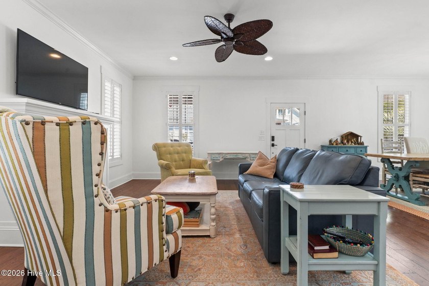 Charming Coastal Cottage with Easy One-Level Living Near the - photo 9