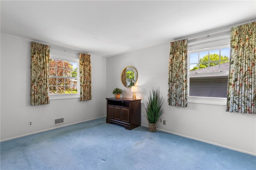 Enjoy the ease of single-level ranch living in this - photo 26