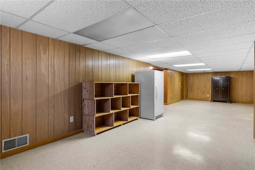 Enjoy the ease of single-level ranch living in this - photo 33