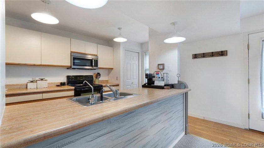 Enjoy lake front living at this multi-level and spacious 1,758 - photo 11