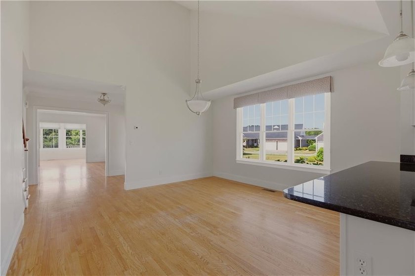 WELCOME HOME TO 189 FERRY LANDING CIRCLE. THIS RARE, CORNER UNIT - photo 15