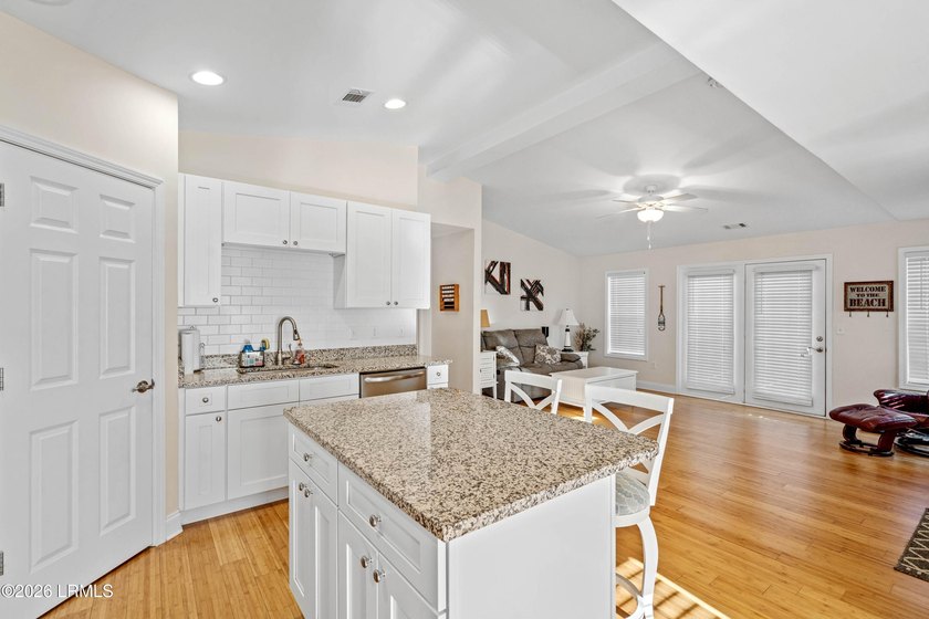 Welcome to 8 Wateree Court, a charming cottage style home - photo 15