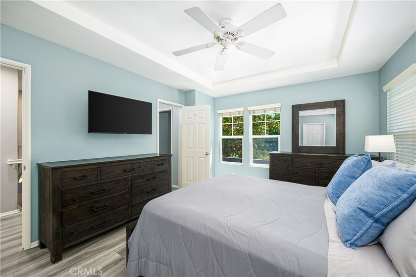 Step into this charming detached 3-bedroom, 2.5-bath home by - photo 17