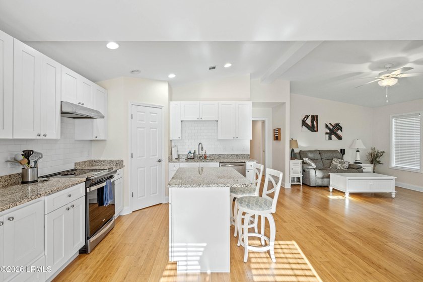 Welcome to 8 Wateree Court, a charming cottage style home - photo 19
