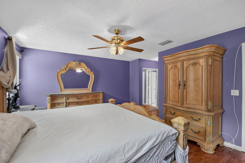 COME AND SEE THIS SPACIOUS 2 STORY HOME LOCATED IN CENTRAL - photo 26