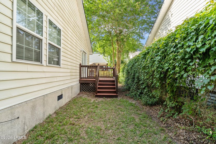 Welcome to 8 Wateree Court, a charming cottage style home - photo 34