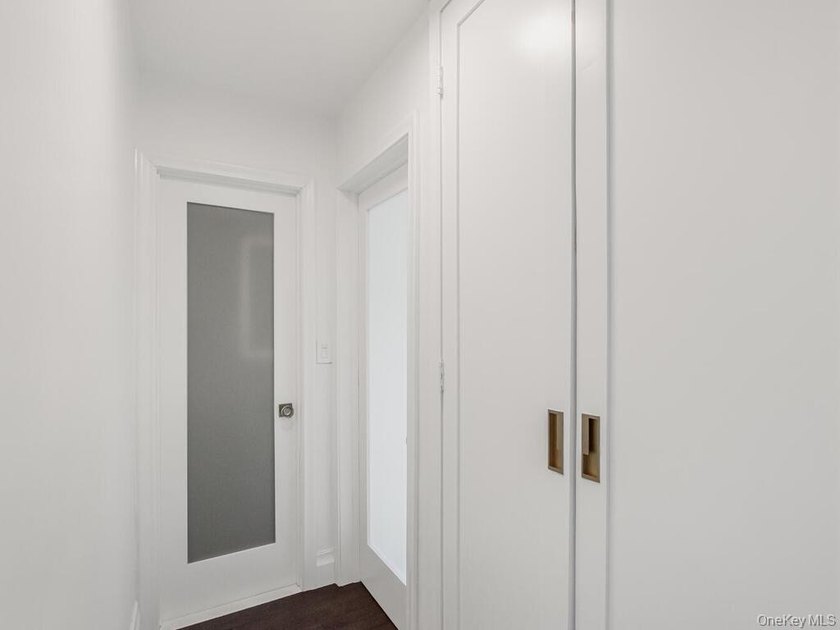 Enjoy never-ending, beautiful, unobstructed Hudson River views - photo 7