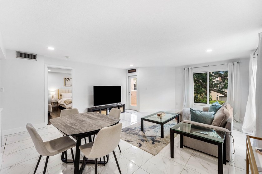 SELLER WILL PAY CONDO DUES FOR BUYER FOR REMAINDER OF 2026!!! - photo 18