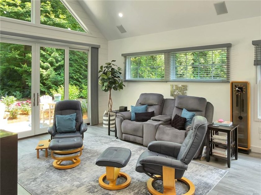 Enjoy the serenity of a South County lifestyle. High quality - photo 14