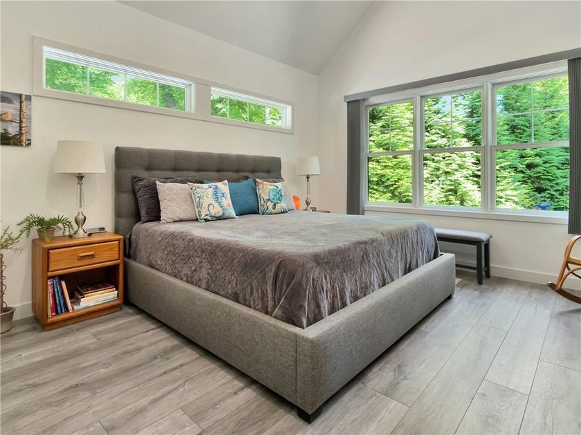 Enjoy the serenity of a South County lifestyle. High quality - photo 16
