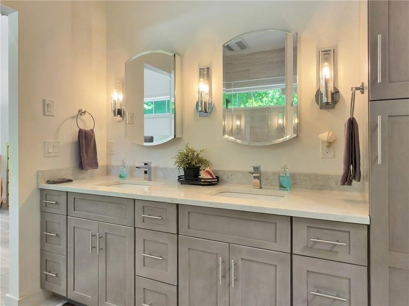Enjoy the serenity of a South County lifestyle. High quality - photo 18