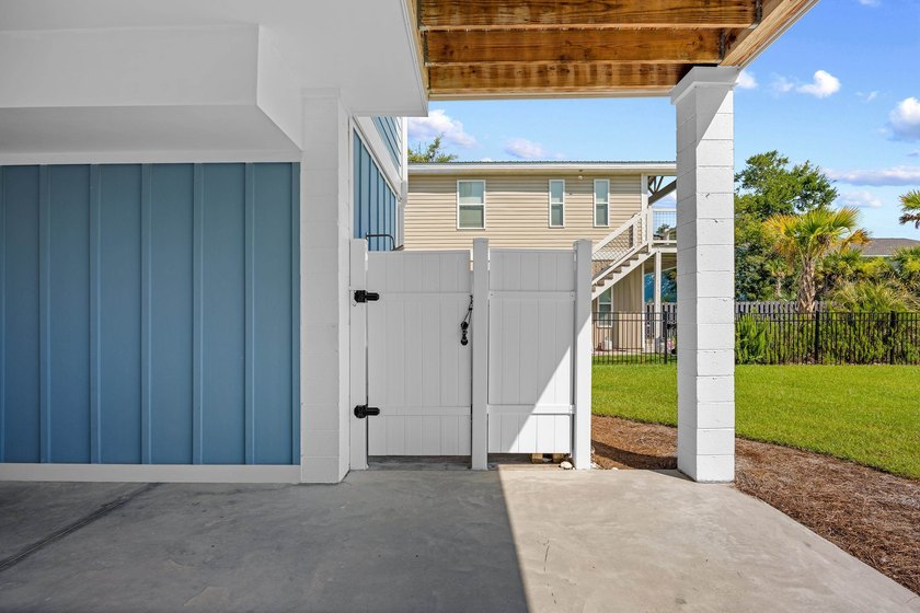 Beautifully updated Garden City beach home offering modern - photo 36