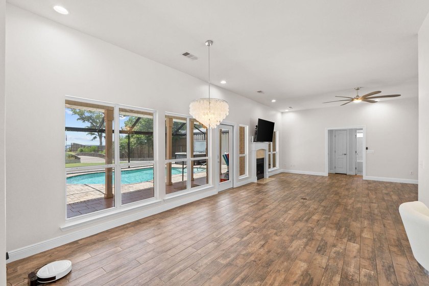 Waterfront multigenerational dream home on half an acre, all on - photo 14