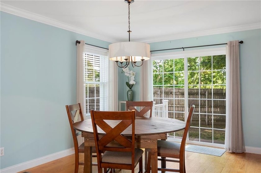 Welcome to 55 Vine Street, a beautifully maintained - photo 16
