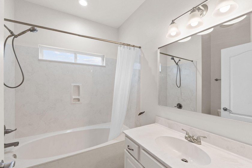 Waterfront multigenerational dream home on half an acre, all on - photo 31