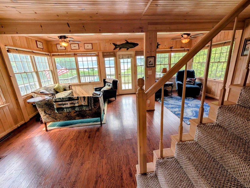Welcome to your private Hamlin Lake retreat! This charming - photo 22