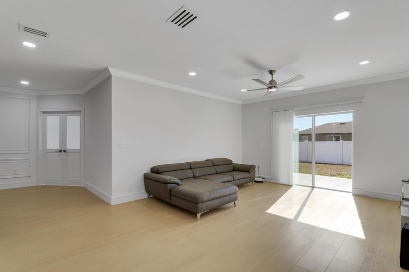 Welcome to your dream home built in 2021! This stunning - photo 7