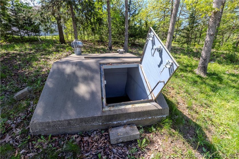 Enjoy the best of lake-area living at the 45MM, offering a - photo 24