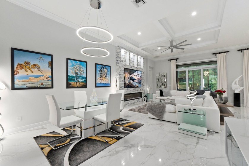 Welcome to your dream home! Nestled in the nicest Port St. Lucie - photo 10