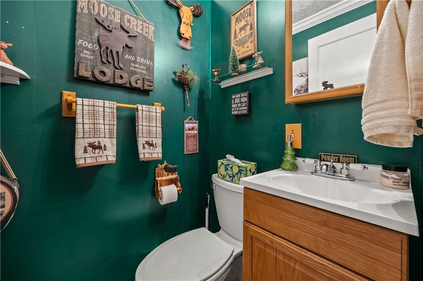 Living in the comfort of this townhouse feels like striking the - photo 12