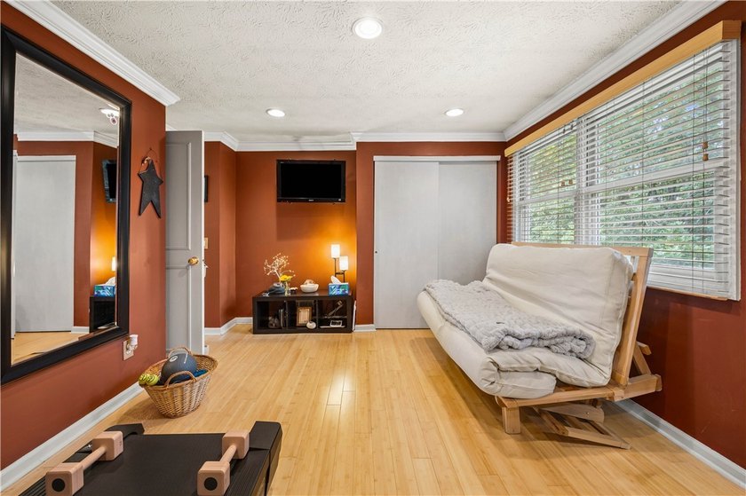 Living in the comfort of this townhouse feels like striking the - photo 17