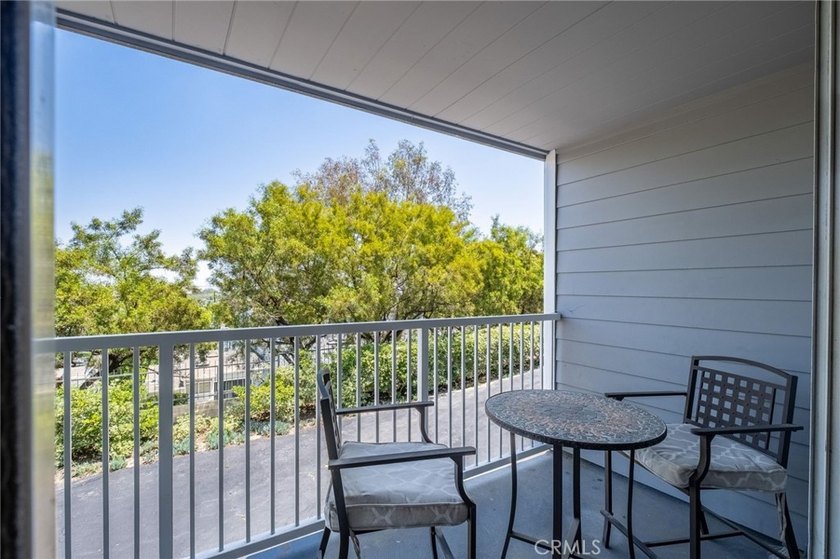 Welcome to this beautifully fully furnished, move-in-ready - photo 22