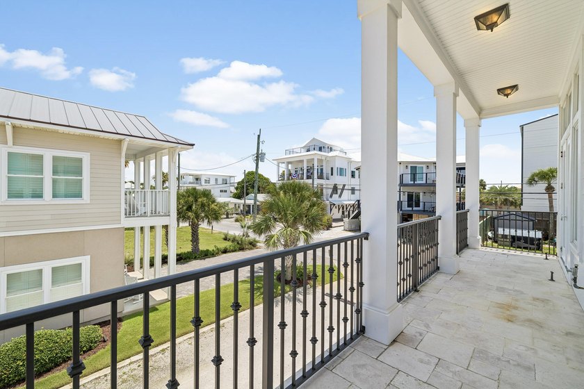 Elevate your coastal lifestyle in this one-of-a-kind, 4,000+ - photo 30
