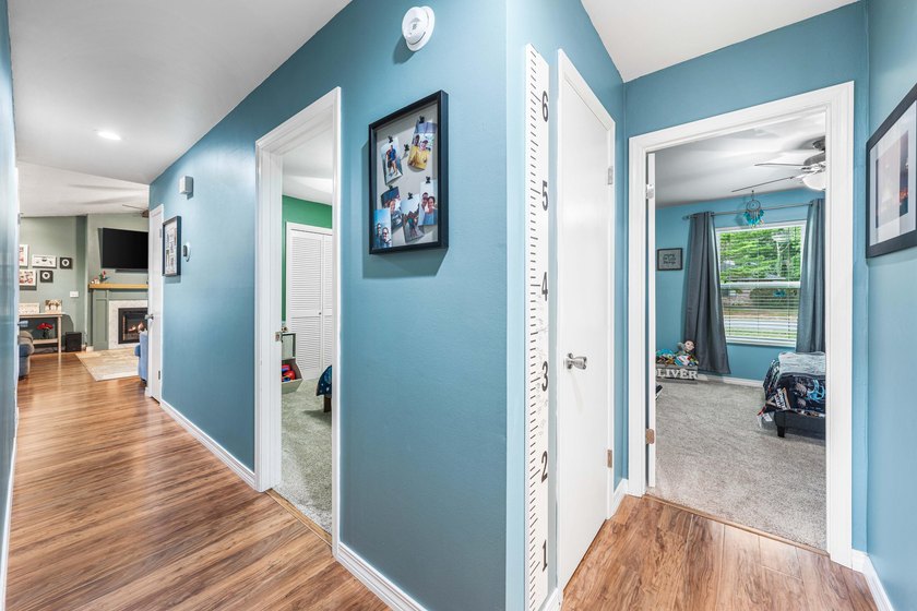Beautifully renovated home tucked away on a quiet cul-de-sac in - photo 15