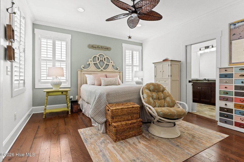 Charming Coastal Cottage with Easy One-Level Living Near the - photo 17