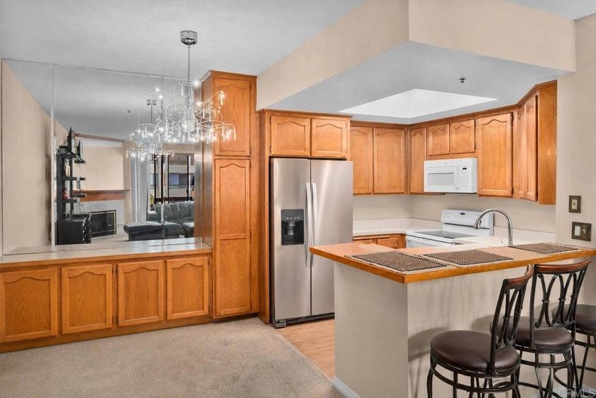 Seller will entertain offers between $599,000 and $614,000 - photo 11