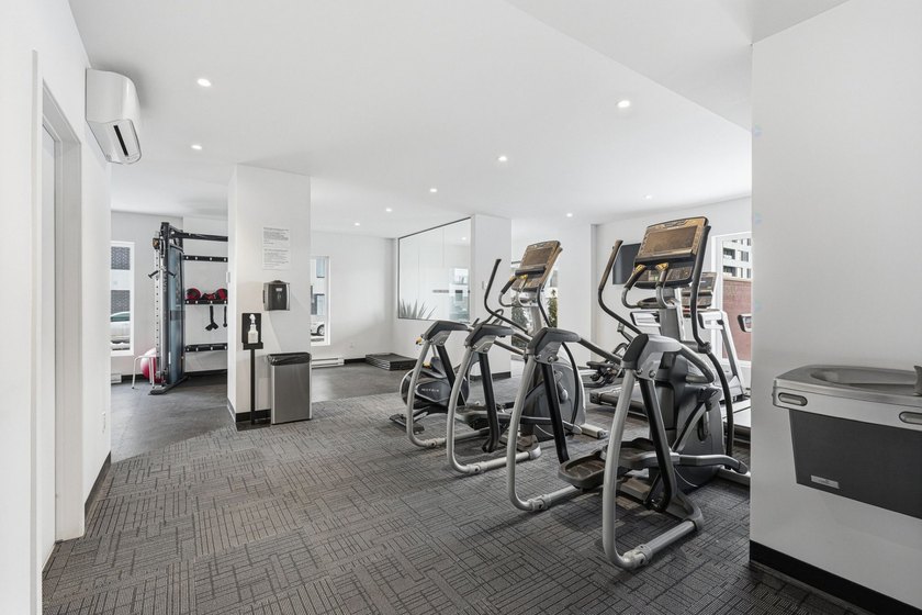 Rare condo de luxe d'une chambre, oriente nord-ouest, situe dans - photo 13