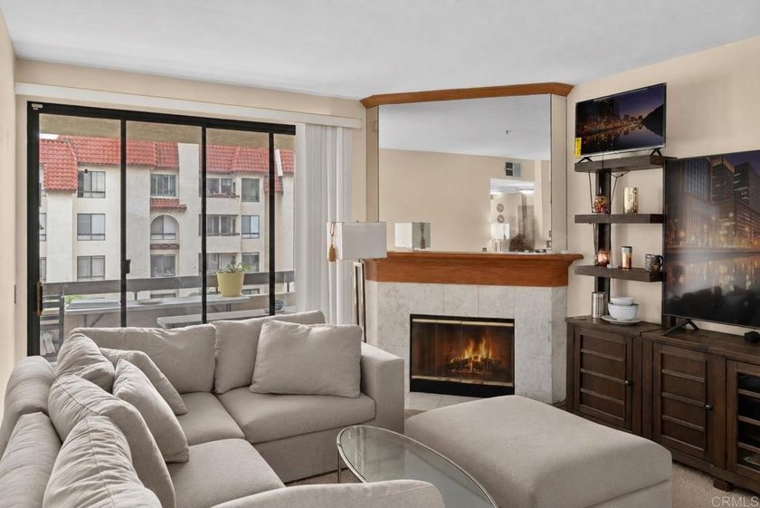 Seller will entertain offers between $599,000 and $614,000 - photo 13