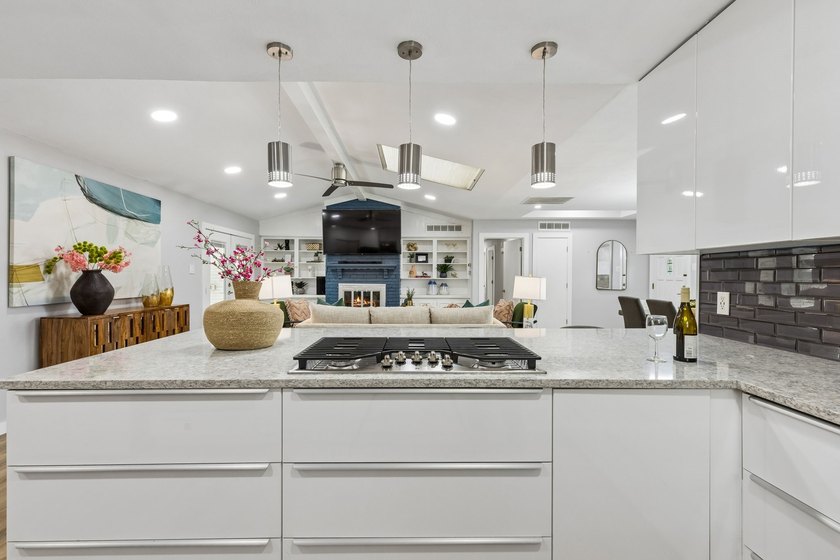 Nestled in the highly sought-after Canyon Creek neighborhood - photo 17