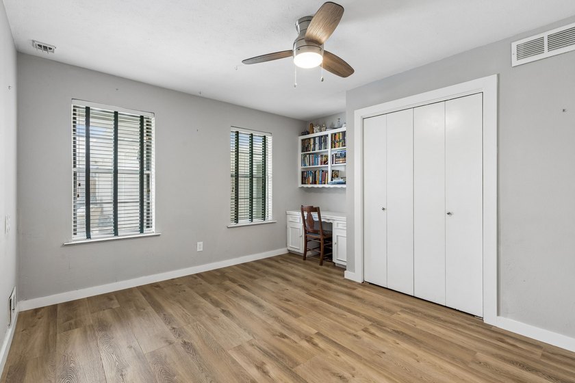 Nestled in the highly sought-after Canyon Creek neighborhood - photo 26
