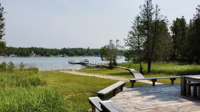 Exquisite Snows Channel cottage offers you refined island living - photo 28