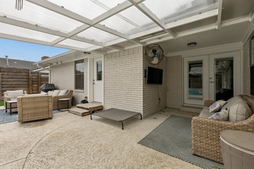 Nestled in the highly sought-after Canyon Creek neighborhood - photo 29