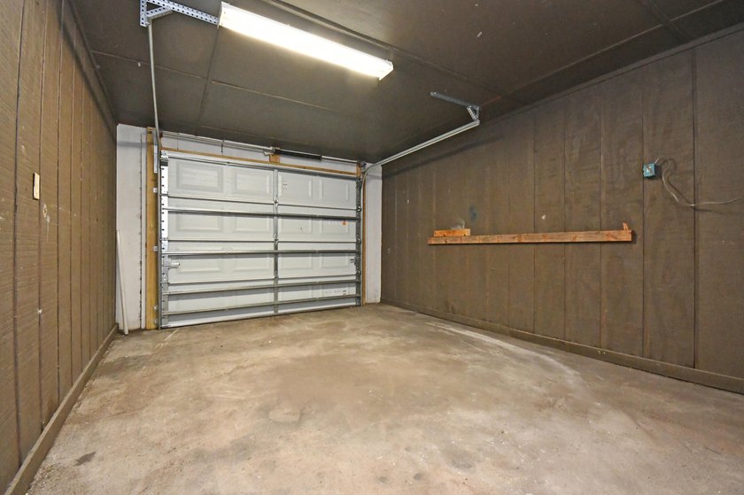 Welcome to 1824 Mallard Dr, Unit B, a well-maintained residence - photo 41