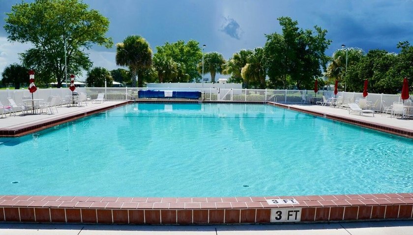 FREE GOLF! Located on a cul-de-sac this beautifully maintained - photo 23