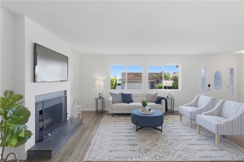 This is an awesome 3 or 4 bedroom (4th bdr is used as a bonus - photo 3