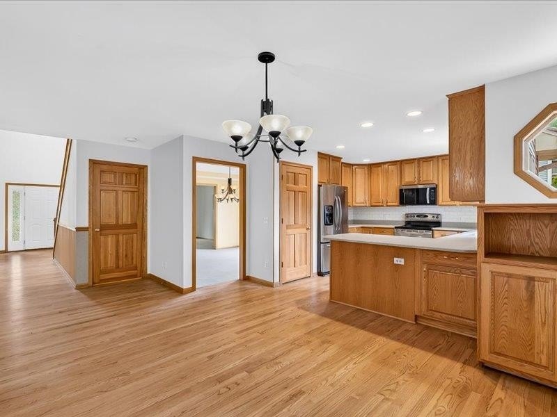 Welcome to this 4,126 sq ft home in desirable Seminole Hills - photo 19
