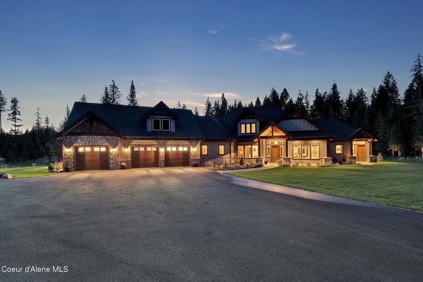 Stunning Custom-Built Luxury Multigenerational home with on 4.82 - photo 2
